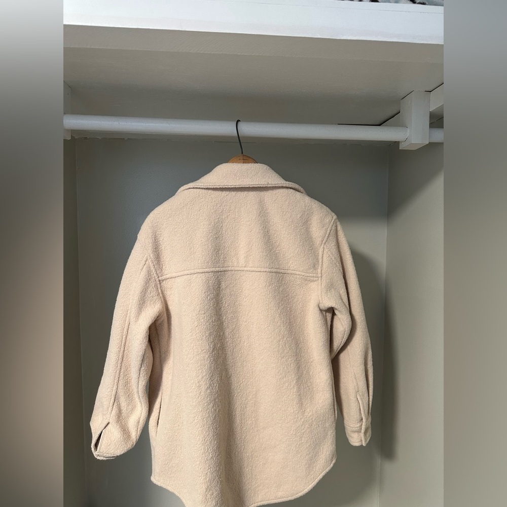 Shacket - Picture 2 of 3